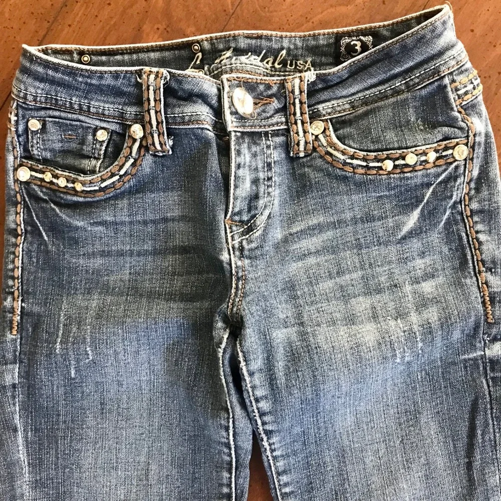 LA Idol USA Capri Jeans Womens 3 Blue‎ Medium Wash Denim Embellished Pockets